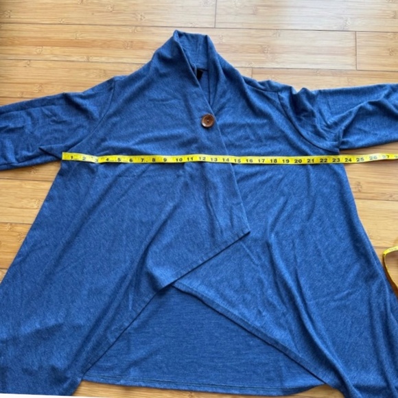 Bobeau Blue Wrap/Cape With One Button Closure Oversized Soft Cozy Long Sleeves - Picture 10 of 10